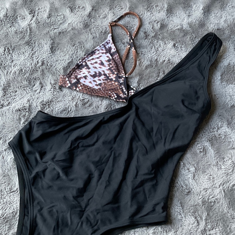 One-Shoulder Black One-Piece Swimsuit - Women's Swim